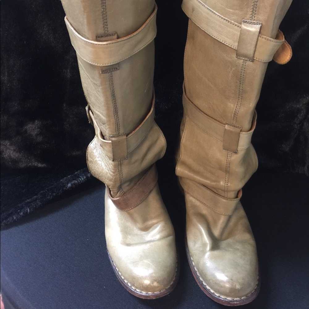 Worn women’s boots size 39
